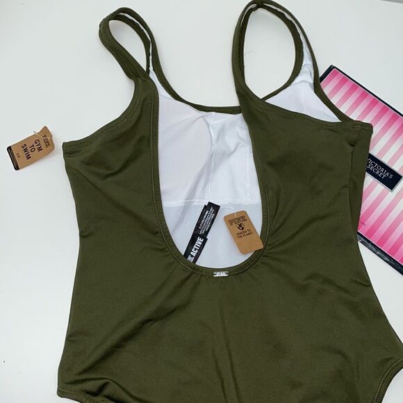 🔥Victoria Secret swimsuit gym to swim sz small removable push-up one pieceNwT - Picture 5 of 7